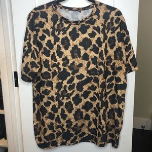 Cheetah print short sleeve top